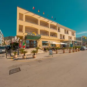 Riva Del Sole Hotell